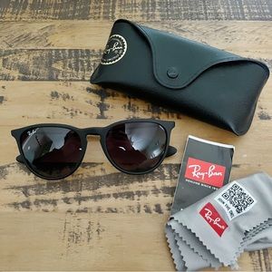 Ray-Ban Erika Classic matte black